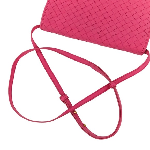 BOTTEGA VENETA Pink Leather Intrecciato Shoulder Bag - Picture 9 of 15
